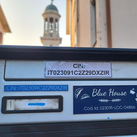 Blue House Apartment - San Massimo เวโรนา ภายนอก รูปภาพ