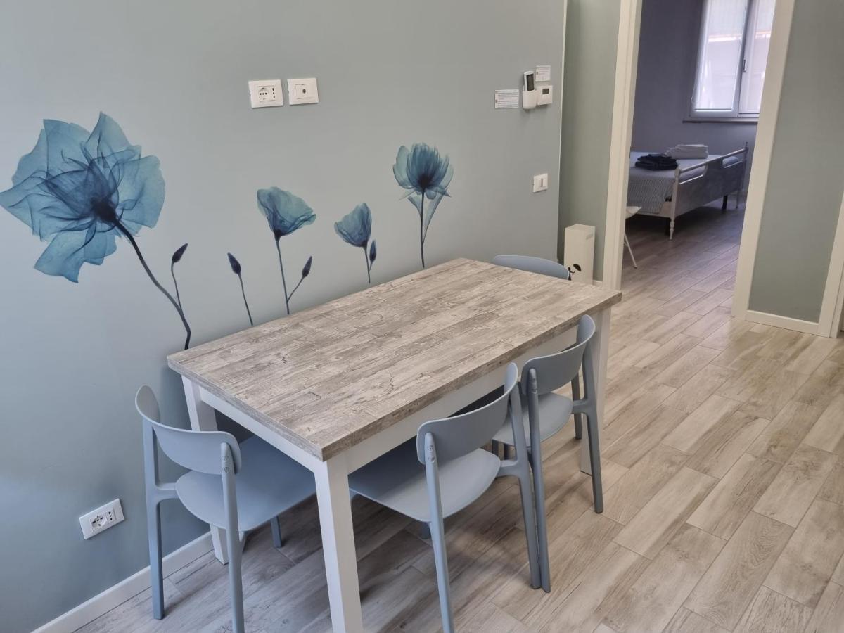 Blue House Apartment - San Massimo เวโรนา ภายนอก รูปภาพ