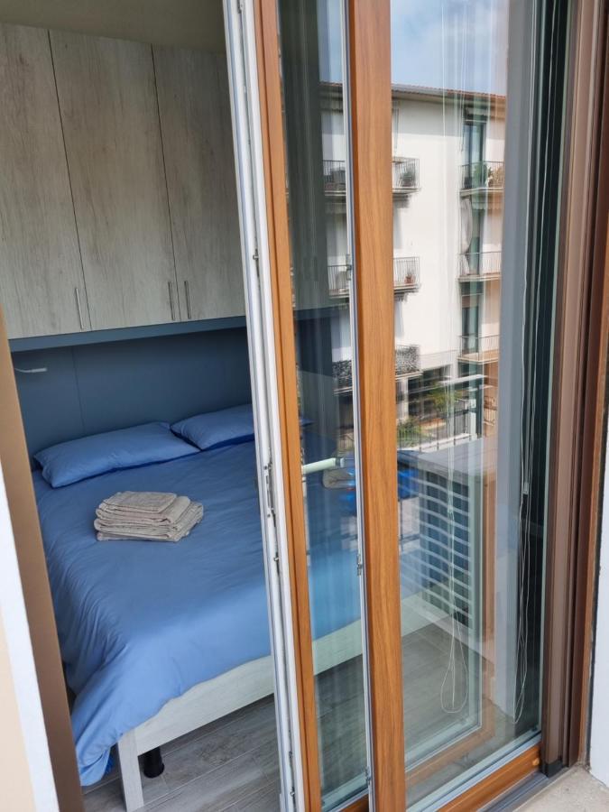 Blue House Apartment - San Massimo เวโรนา ภายนอก รูปภาพ