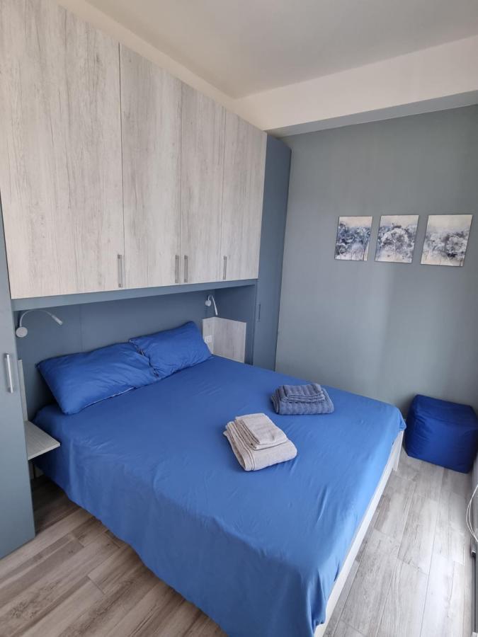 Blue House Apartment - San Massimo เวโรนา ภายนอก รูปภาพ