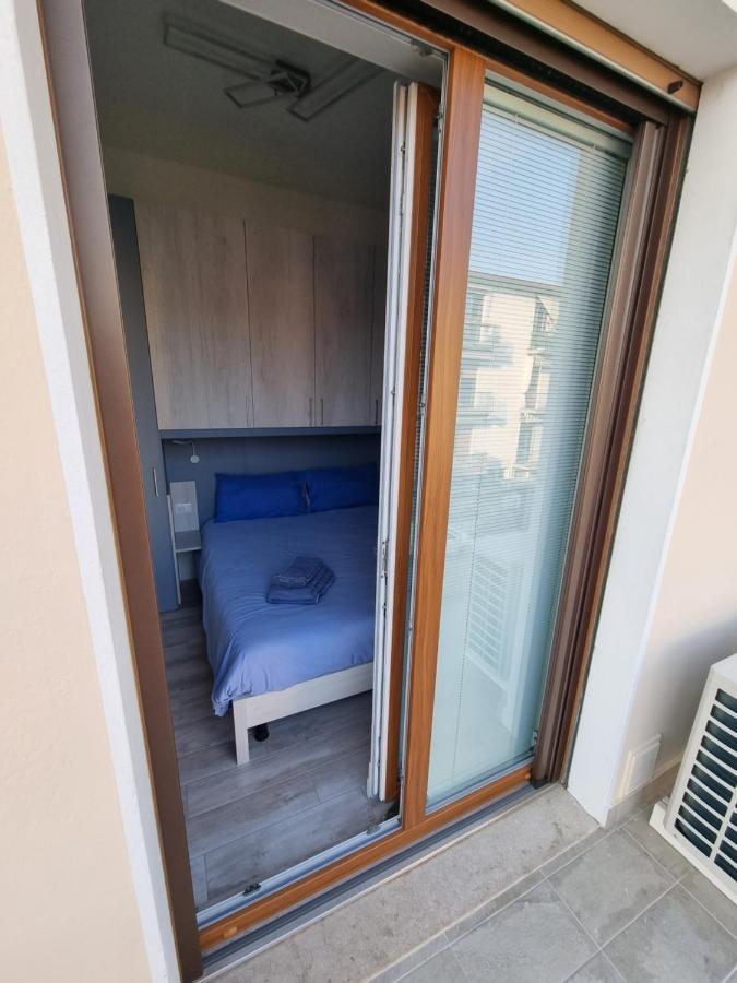 Blue House Apartment - San Massimo เวโรนา ภายนอก รูปภาพ