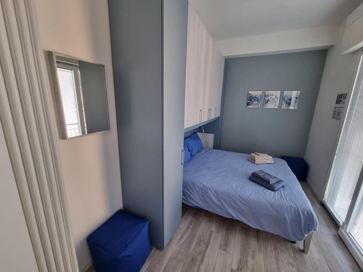 Blue House Apartment - San Massimo เวโรนา ภายนอก รูปภาพ