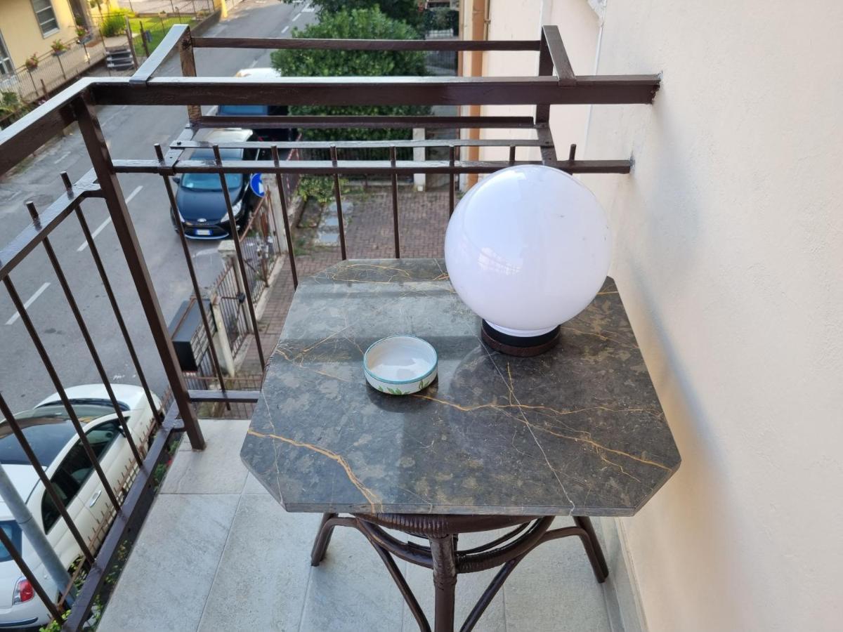 Blue House Apartment - San Massimo เวโรนา ภายนอก รูปภาพ