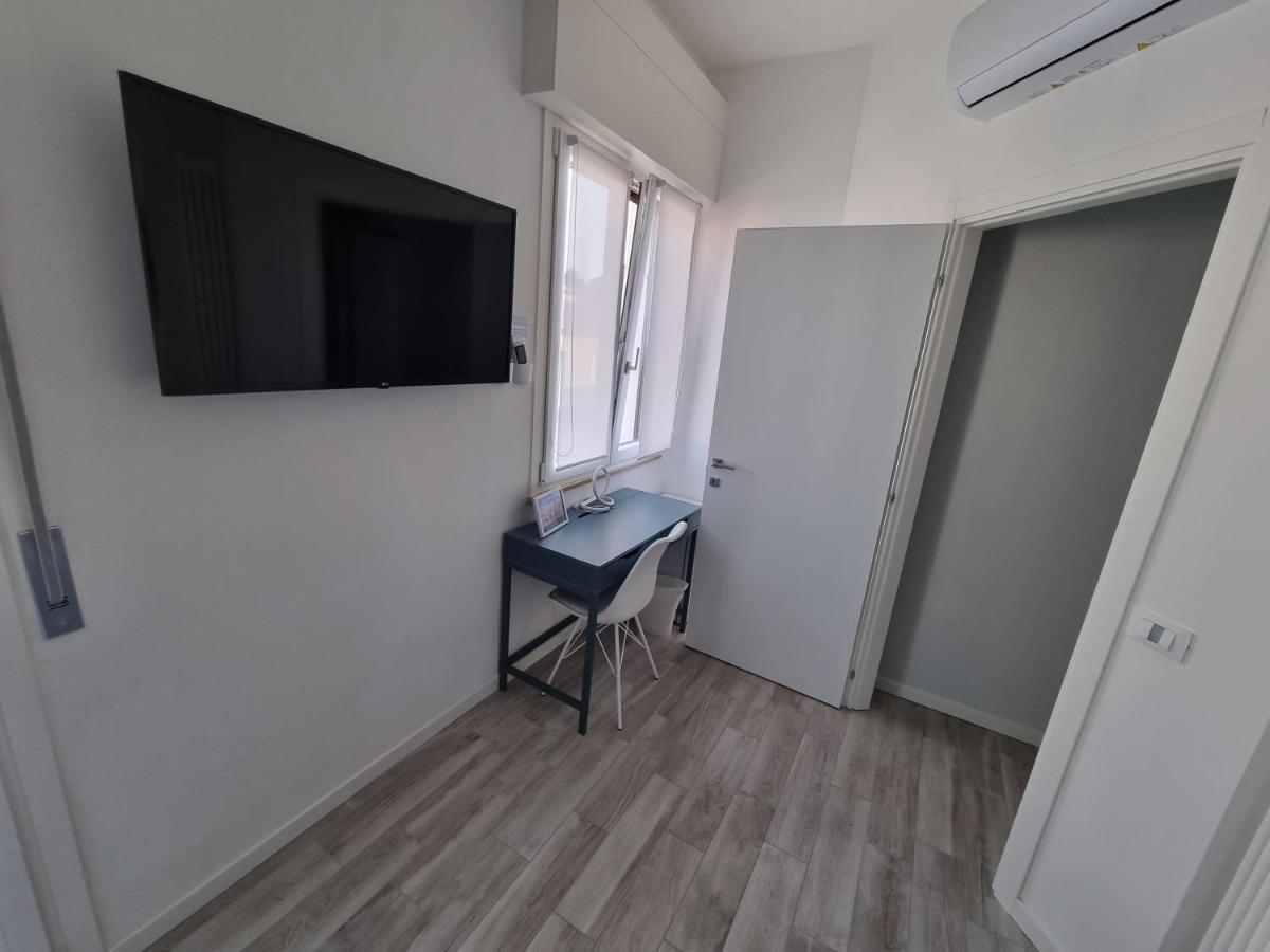 Blue House Apartment - San Massimo เวโรนา ภายนอก รูปภาพ