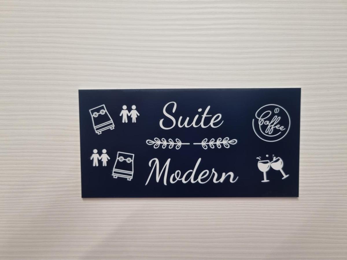 Blue House Apartment - San Massimo เวโรนา ภายนอก รูปภาพ